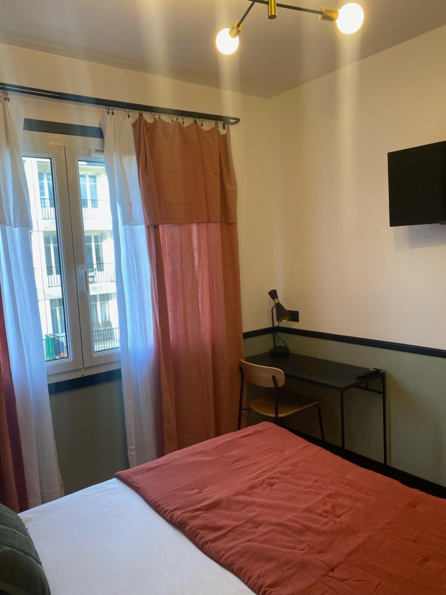 Richelieu, Centre-ville, Perret 2*