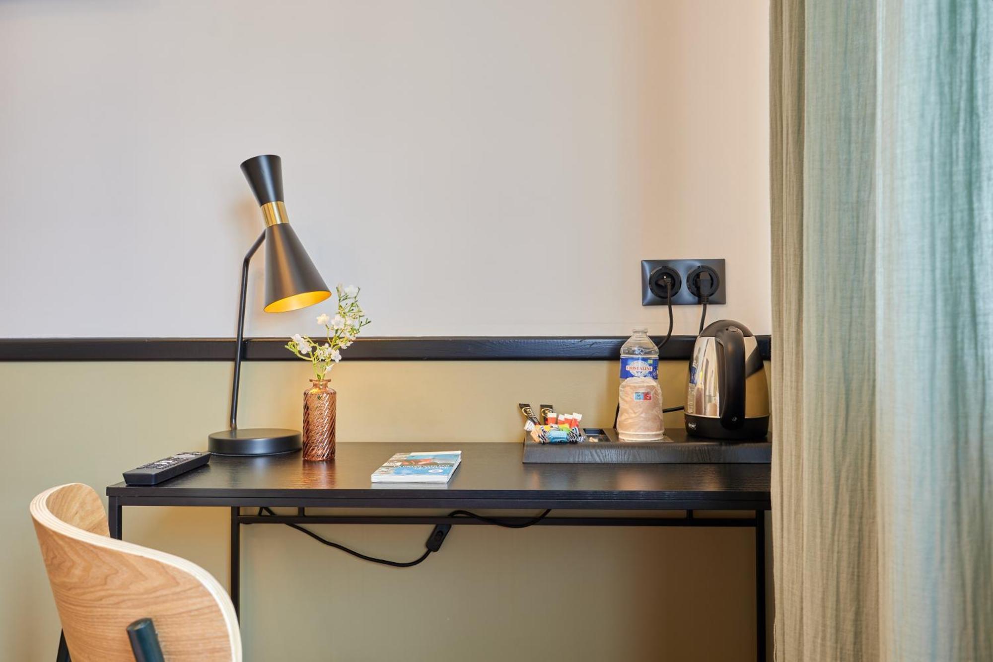 Richelieu, Centre-ville, Perret Hotel 2*